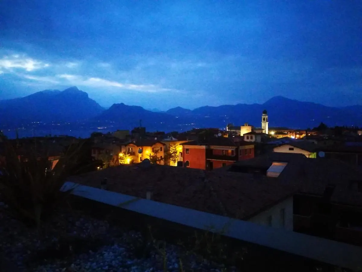 Suite Laura - Torri Del Benaco 0*,  Italy