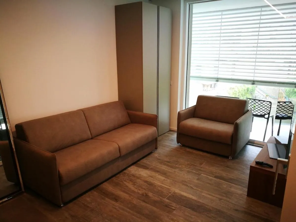 Suite Laura - Torri Del Benaco Apartment