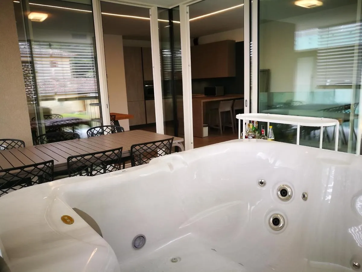 Suite Laura - Torri Del Benaco Apartment