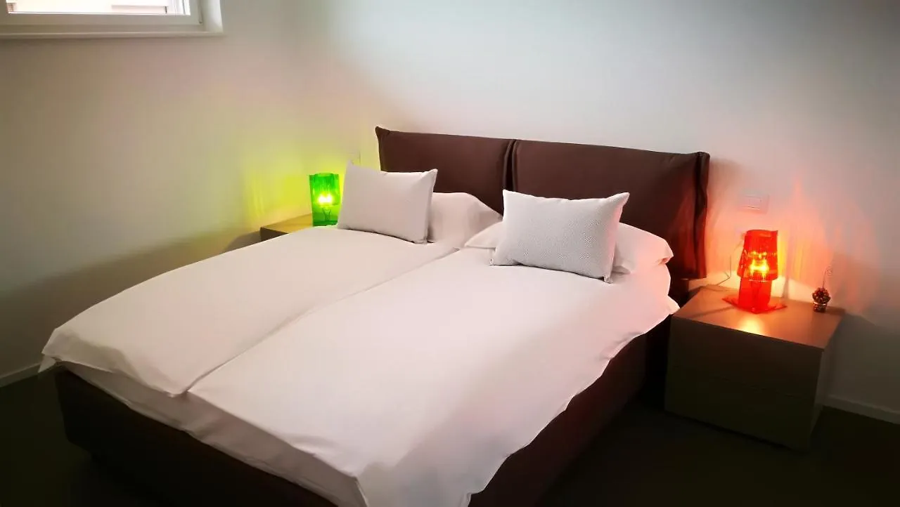 Suite Laura - Torri Del Benaco Apartment