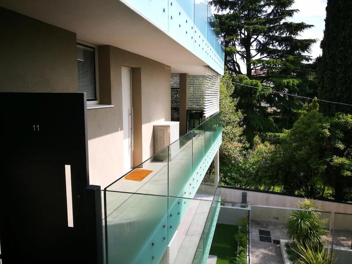 Suite Laura - Torri Del Benaco Apartment