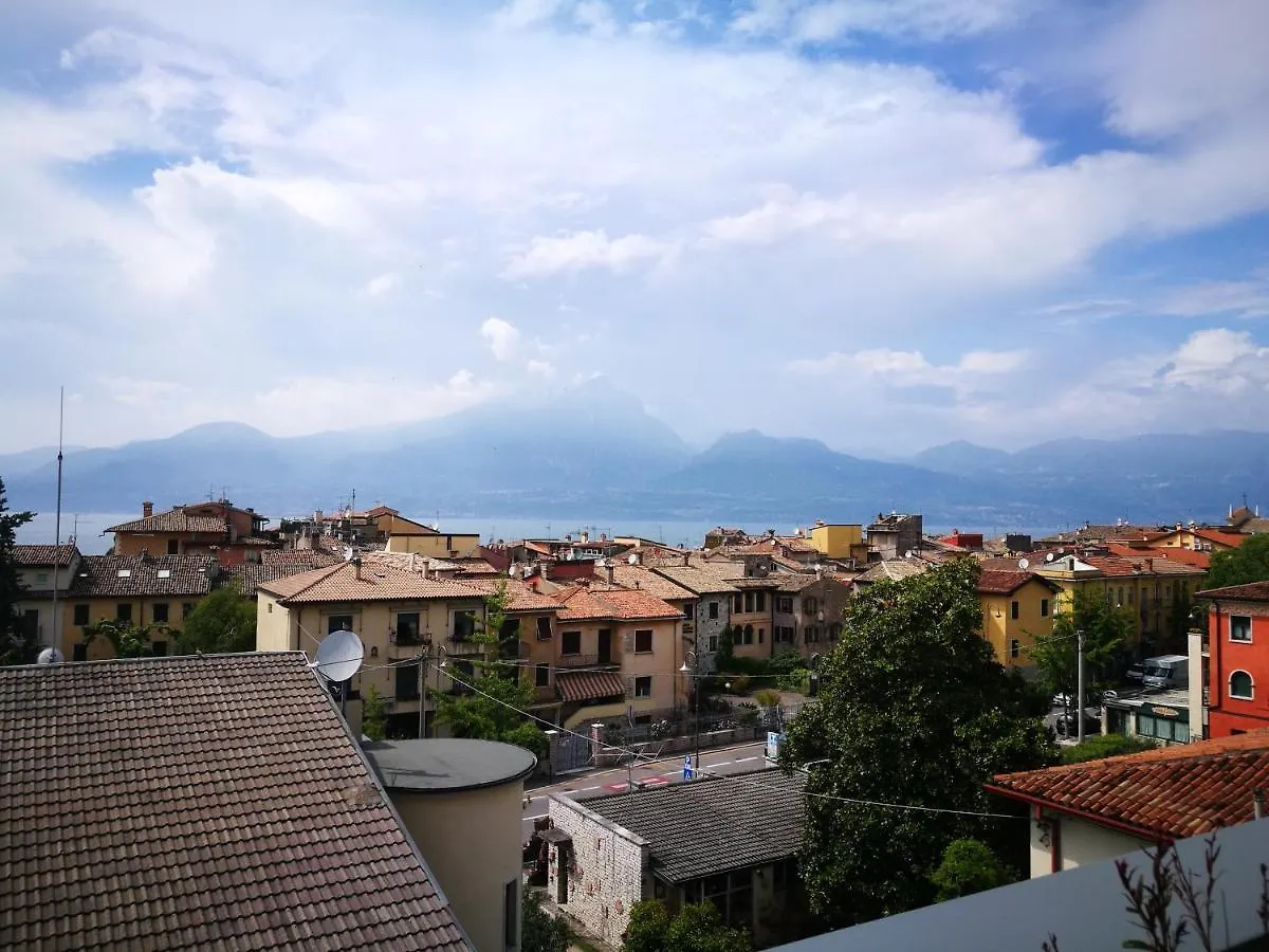 Apartment Suite Laura - Torri Del Benaco Italy