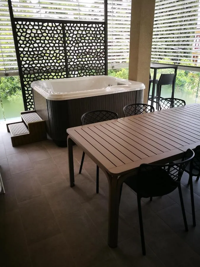 Suite Laura - Torri Del Benaco Apartment